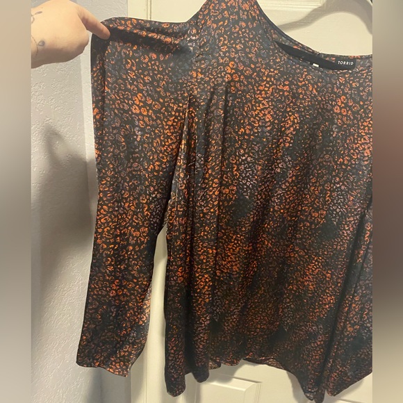 Copper spot blouse with long sleeves - Picture 2 of 5